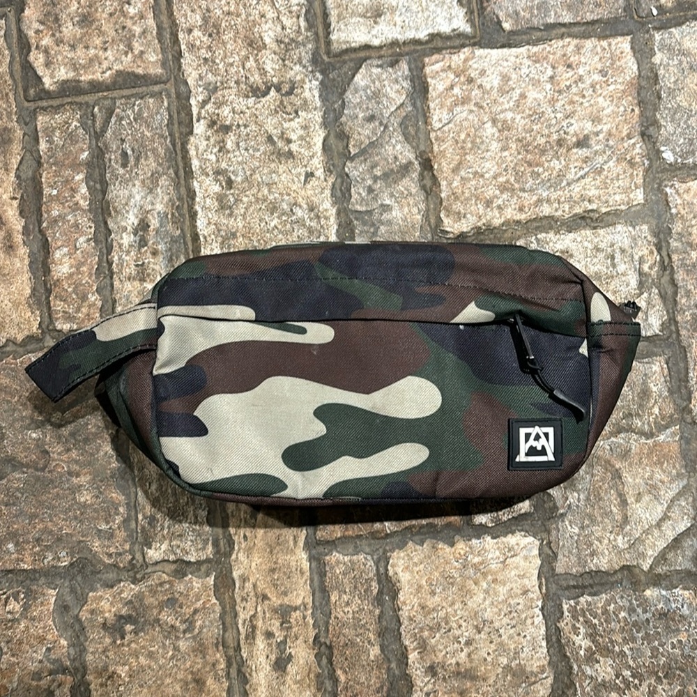 Avalanche Outdoor Supply Camouflage Travel Toiletry Bag
